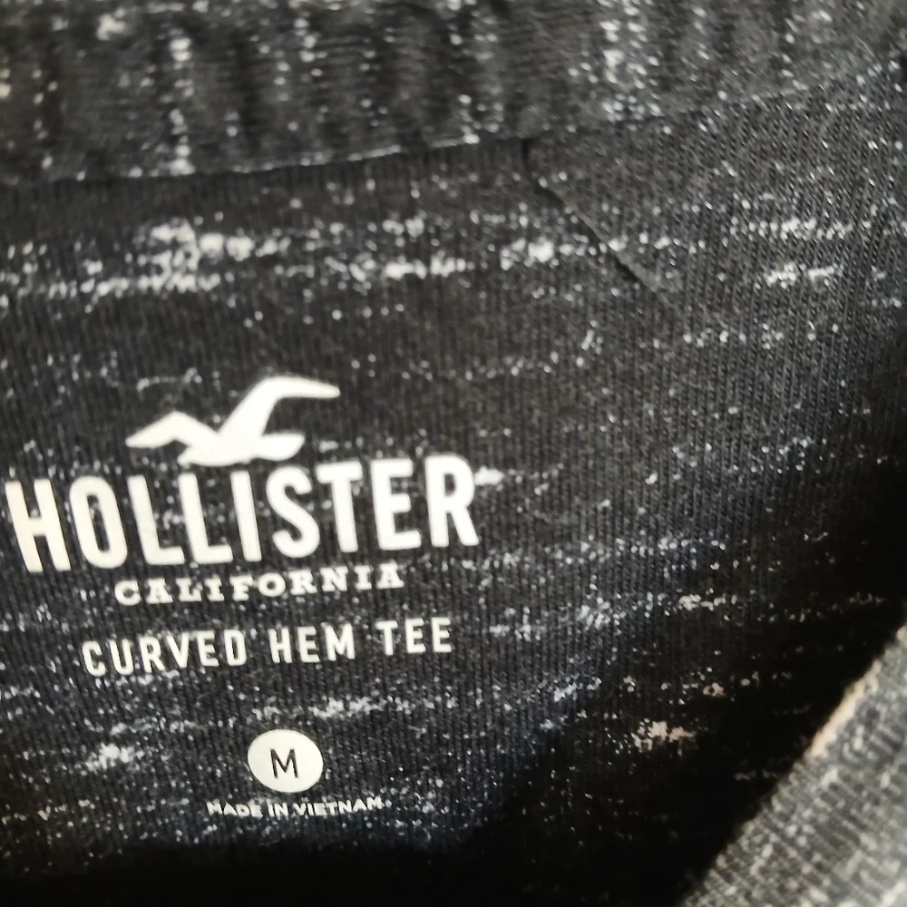 Hollister Curved Hem Tee Men’s  Medium Black Granite Cotton Long Sleeve Y2K NWT - Picture 5 of 7